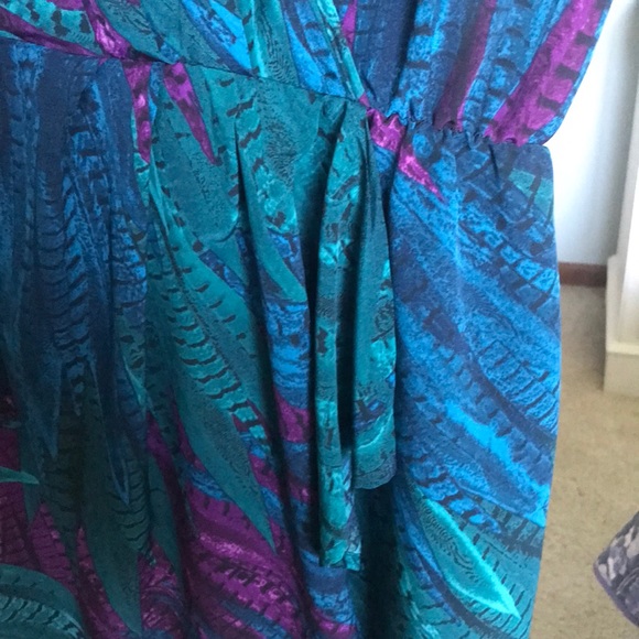 Sleeveless Dress - Picture 5 of 6